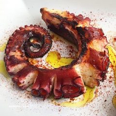 Bar Asador el Argentino - Restaurante Argentino Asador en Valencia -Pulpo a la brasa